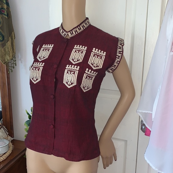 Burgundy embroidered mandarin collar sleeveless button down Ethnic shirt Top S - Picture 2 of 11